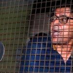 AnvayNaikSuicideCase : माजी मुख्यमंत्री फडणवीस म्हणतात , उच्च न्यायालयाने स्यूमोटो याचिका दाखल करून अर्णबला दिलासा द्यावा