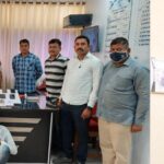 जिन्सी आणि वाळूज औद्योगिक पोलिसांनी दोन गुन्हे उघडकीस आणून पावणे तीन लाखांचा मुद्देमाल जप्त करंत तिघांना अटक केली आहे.
