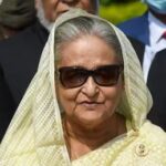 Bangladesh Government Crisis LIVE : बांगला देशात मोठा हिंसाचार , पीएम हाऊसवर आंदोलकांचा हल्ला , शेख हसीना भारतात पोहोचल्या….