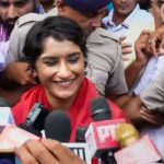 विनेश फोगट यांनी मोठ्या संघर्षातून जिंकली राजकीय कुस्ती ….