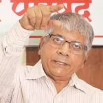 परभणी आंदोलन : आंदोलकांना शांतता राखण्याचे प्रकाश आंबेडकर यांचे आवाहान आणि सरकारला इशारा ….