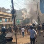 MarathawadaNewsUpdate : परभणीत सध्या स्थिती काशी आहे ? पोलिसांकडून बळाचा वापर, जिल्हाधिकारी कार्यालयात तोडफोड