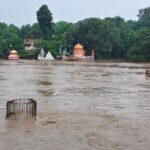 चित्रकूटमध्ये पुराचा हाहाकार; मंदाकिनी नदीला पूर, 700 हून अधिक नागरिकांचे रेस्क्यू, मुख्यमंत्री मोहन यादवांची आपत्कालीन बैठक